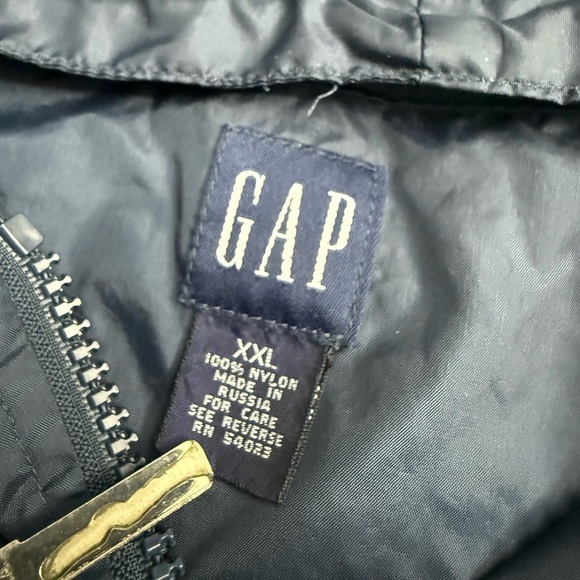 90s Oversized Gap Windbreaker - Picture 3 of 6